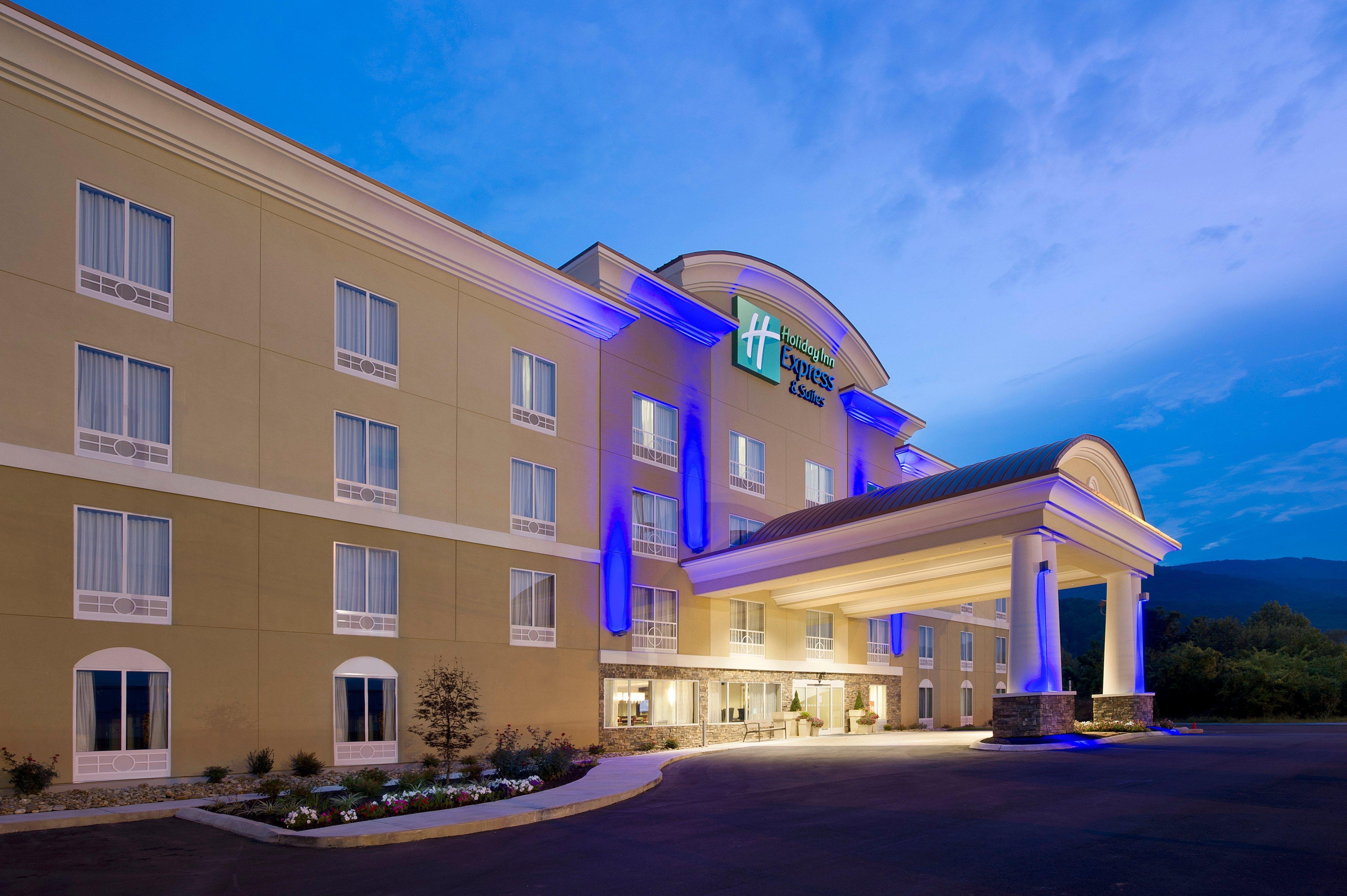 Holiday Inn Express & Suites Caryville By Ihg Extérieur photo