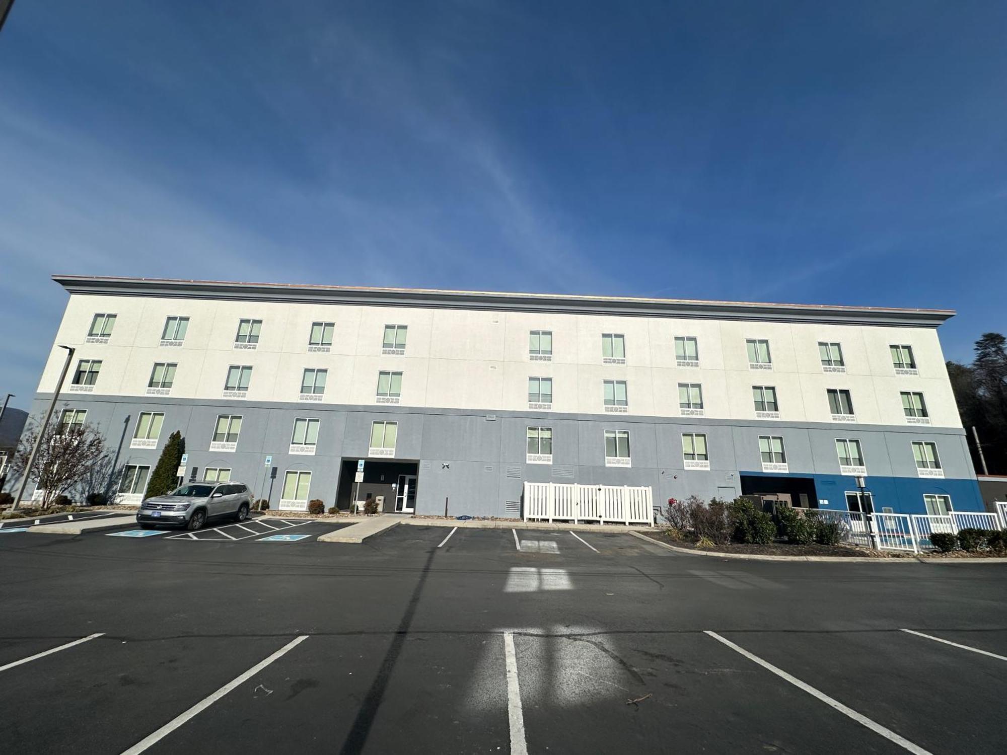 Holiday Inn Express & Suites Caryville By Ihg Extérieur photo
